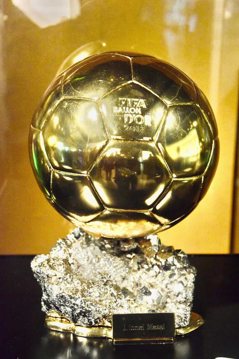 Hoe wordt de Ballon d’Or winnaar gekozen? Stemmen, criteria en de winnaar uitgelegd