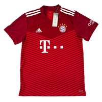 Rood Bayern München thuis voetbalshirt uit seizoen 2021 - 2022 voorkant