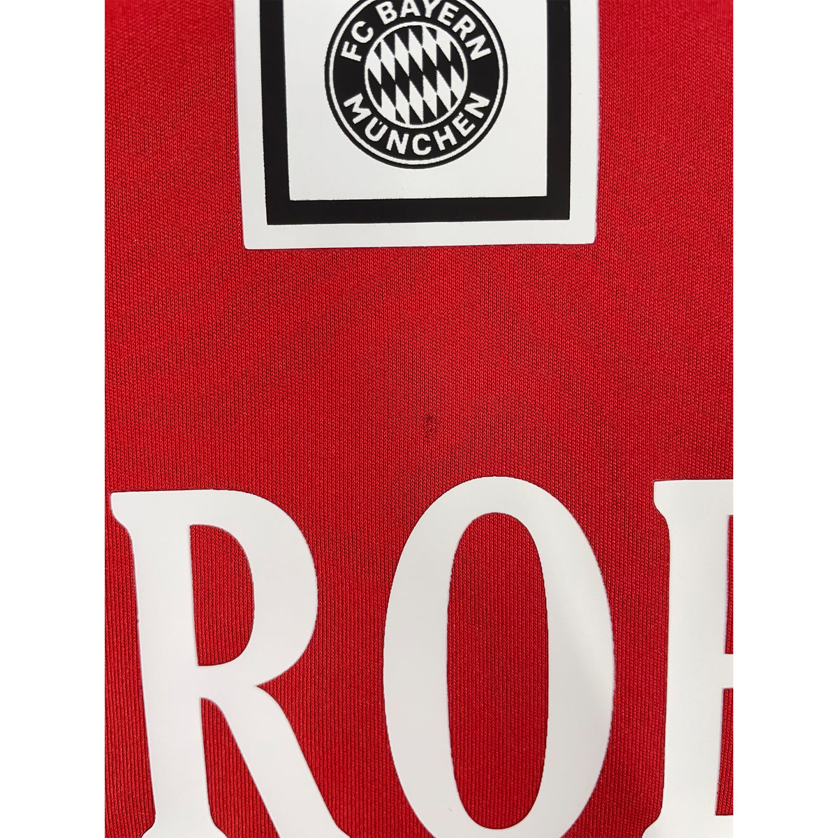 2010-11 Bayern Munich Home Shirt Robben