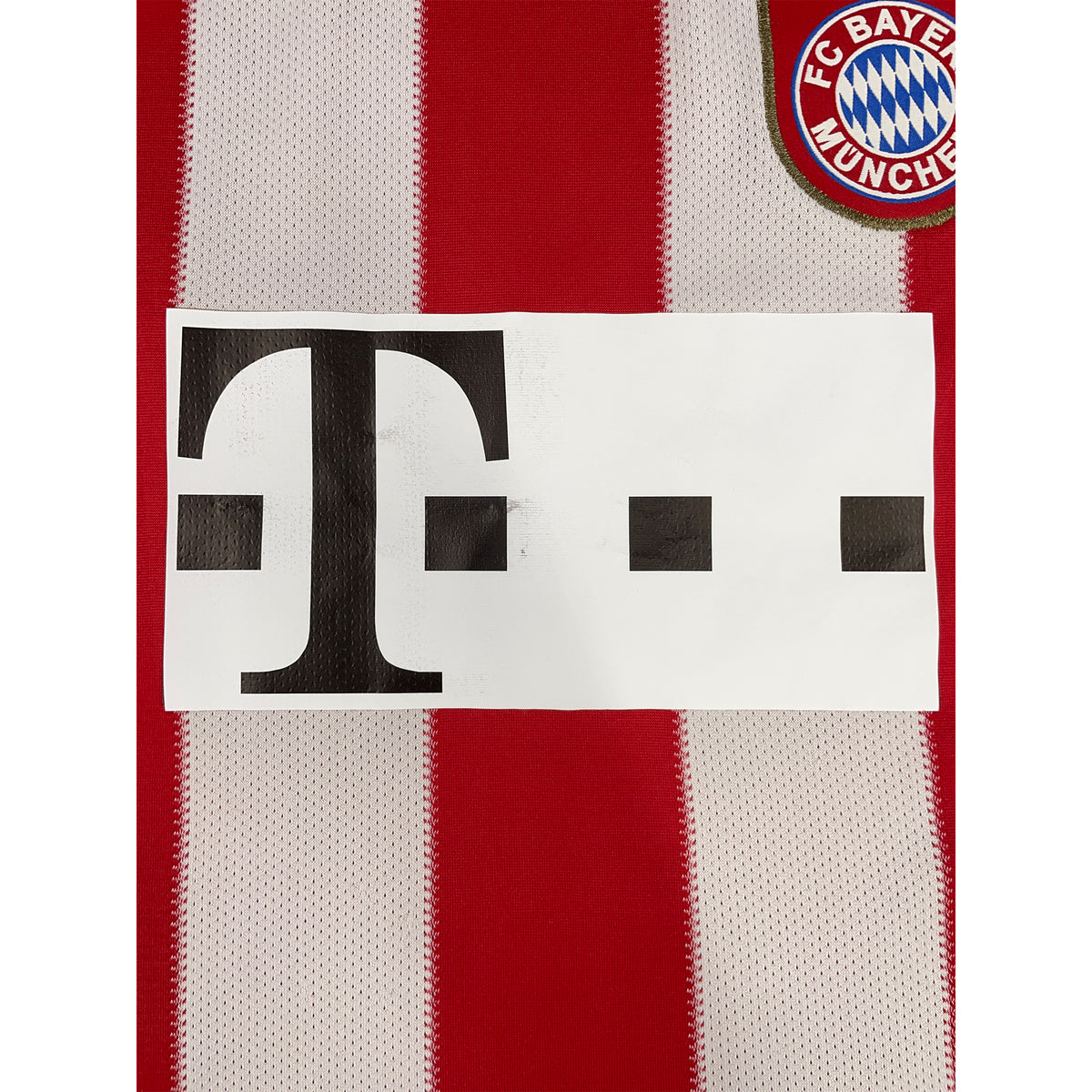 2010-11 Bayern Munich Home Shirt Robben