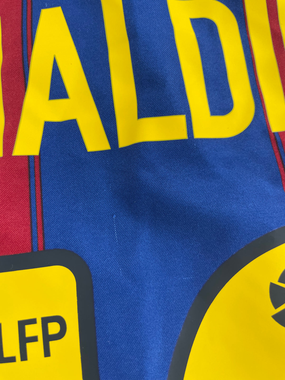 2003-04 Barcelona Thuis Shirt Ronaldinho - 7/10 - (M) - Oldschool Voetbalshirts
