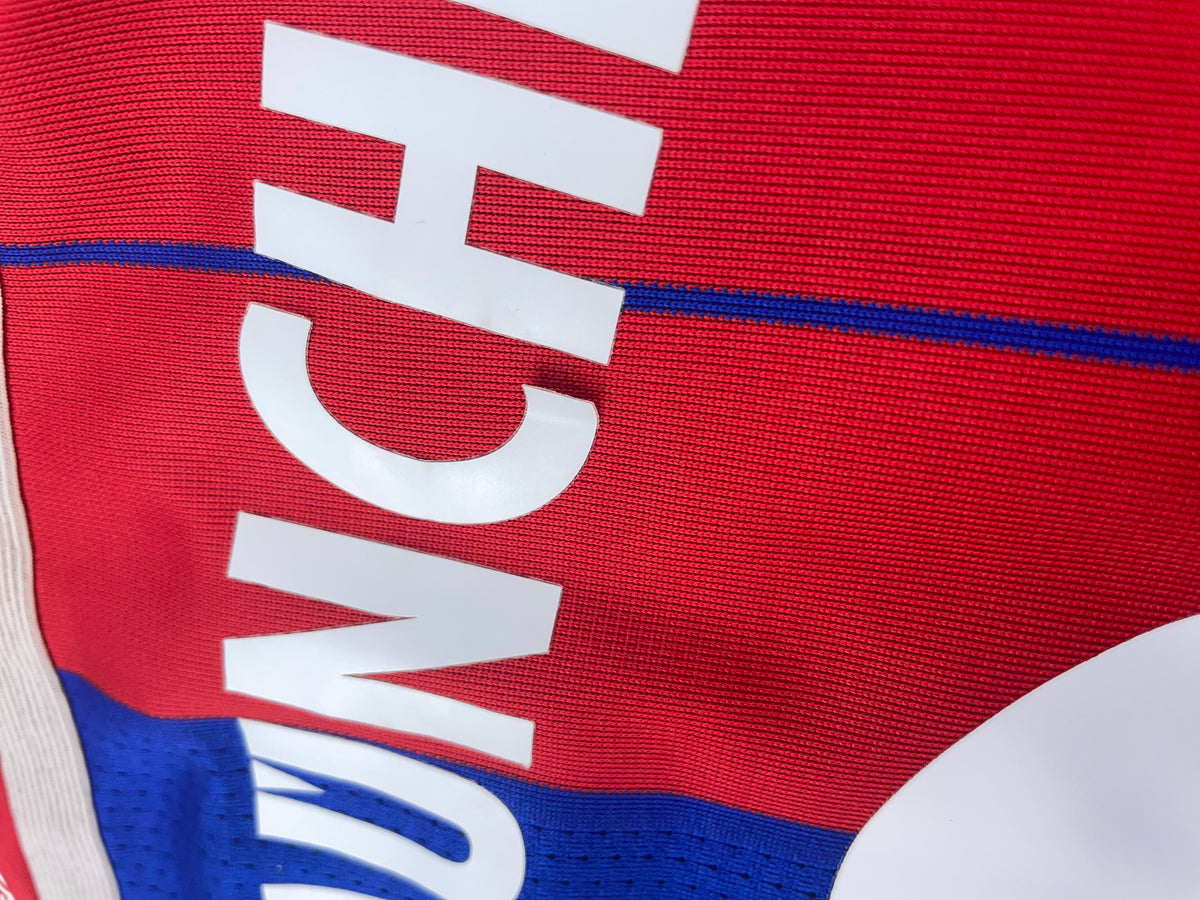 2014-15 Bayern Munich Home Shirt Robben