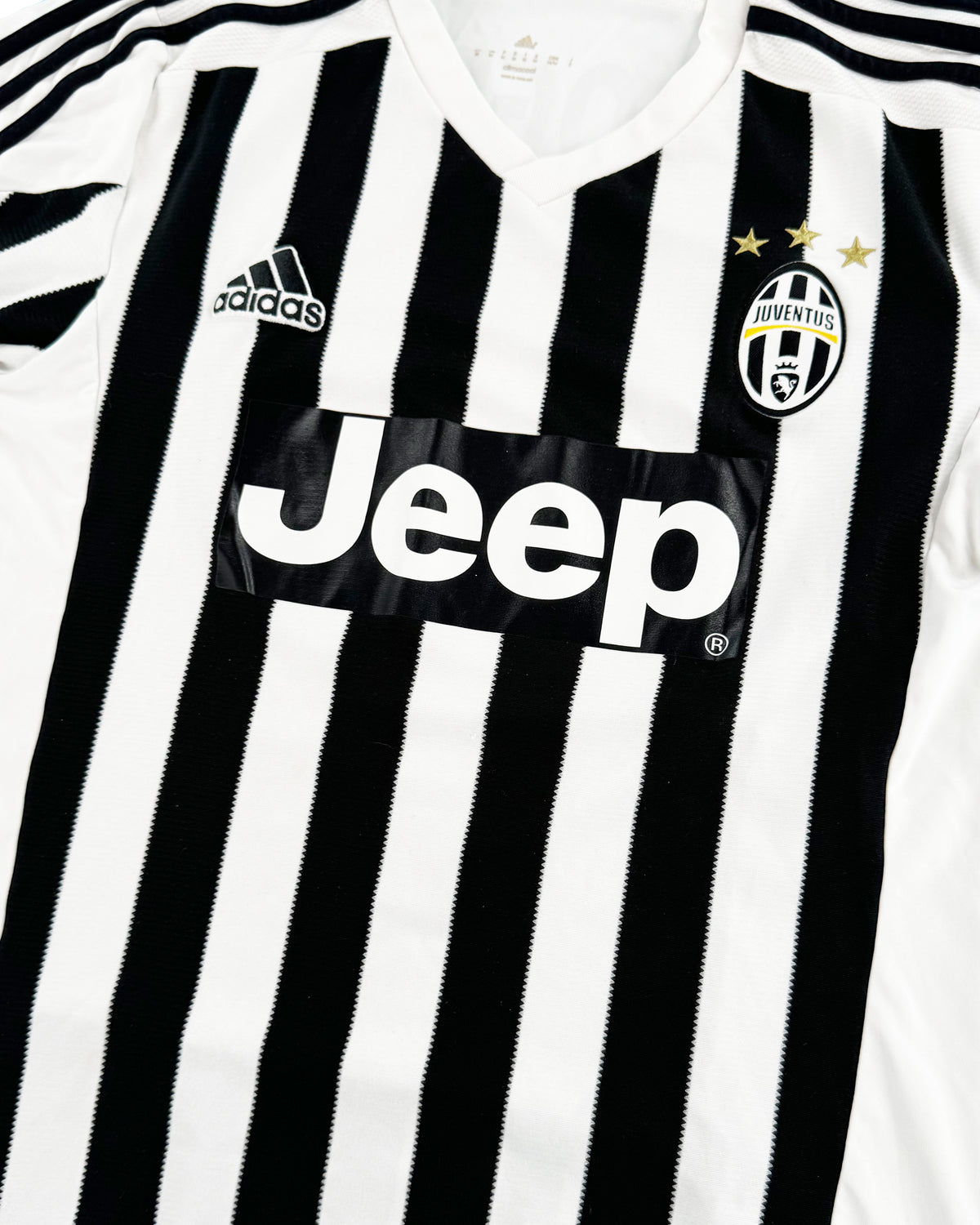 Juventus - Home Shirt - POGBA #10 - 2015/16 - Size M - 7/10