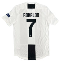 Juventus - Home Shirt - RONALDO #7 - 2018/19 - Size M - Authentic - 10/10