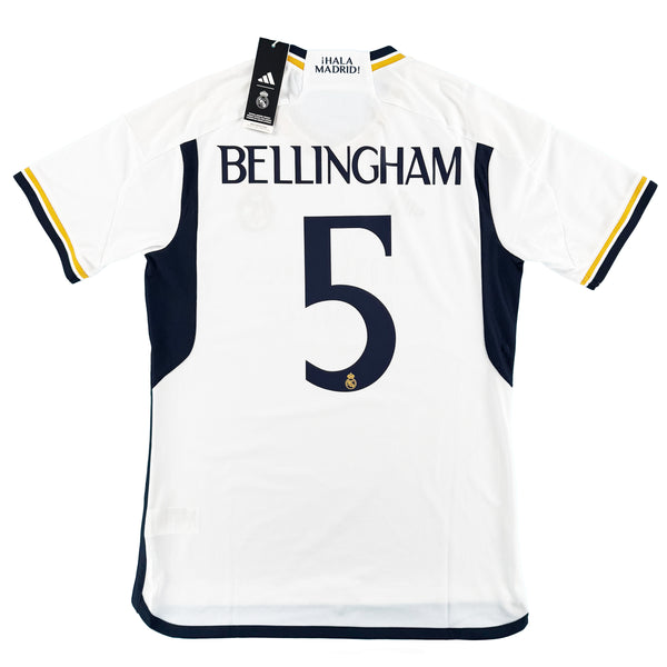 Wit Real Madrid thuis voetbalshirt met Jude Bellingham bedrukking uit seizoen 2023 - 2024 achterkant