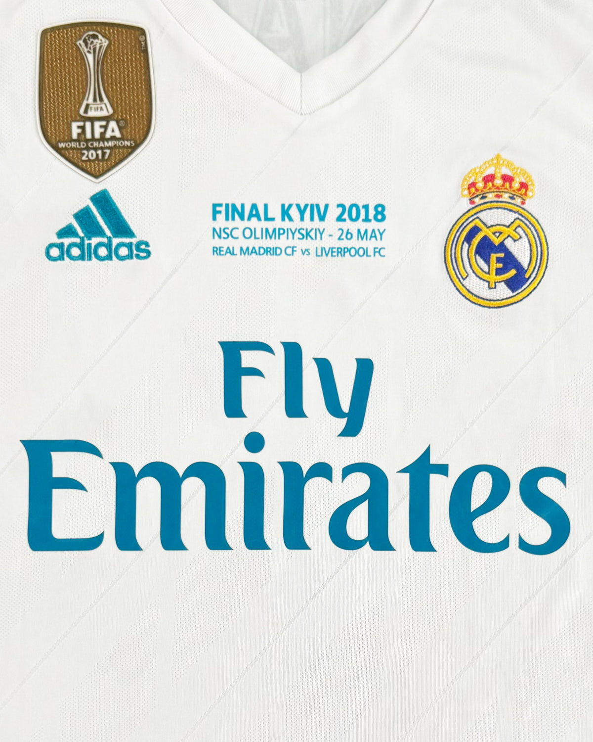 Real Madrid - Home Shirt - RONALDO #7 - 2017/18 - Size M