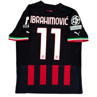 2022-23 AC Milan Thuis Shirt Ibrahimovic #11 - 9/10 - (M) - Oldschool Voetbalshirts