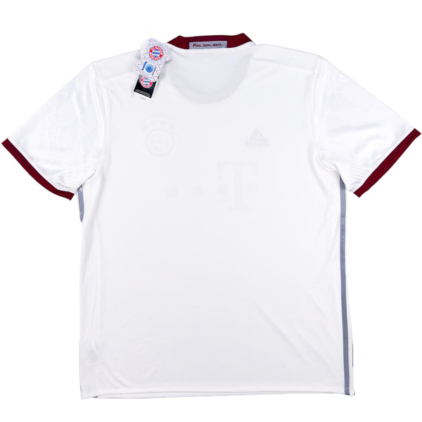 2016-17 Bayern München Drittes Trikot